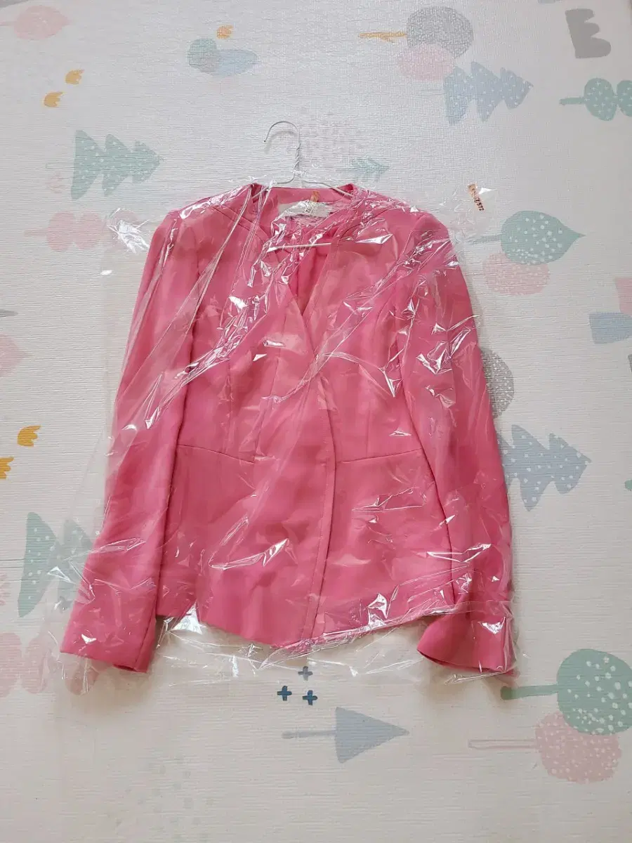 Olivia Haseul Pink Jacket