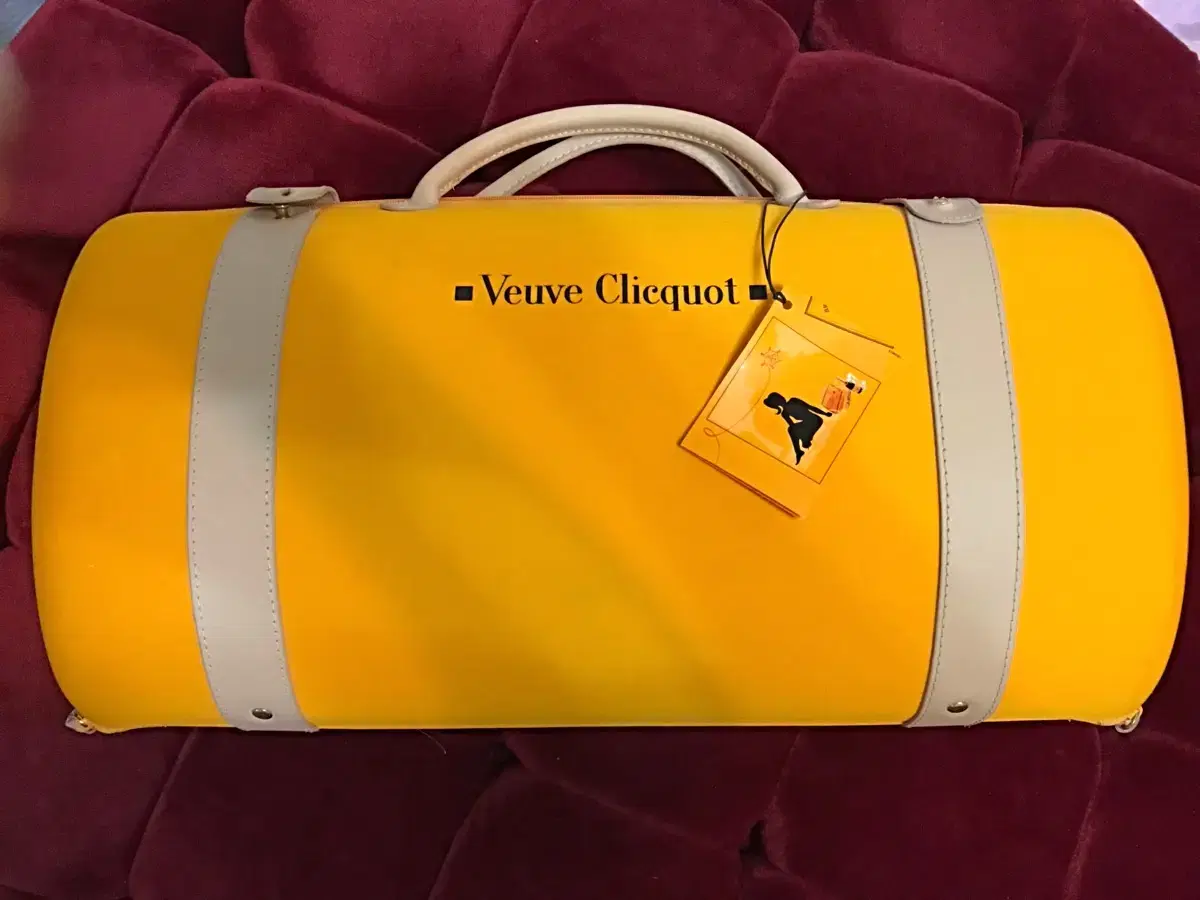 Veuve Clicquot 샴페인 이동용 백 새 제품