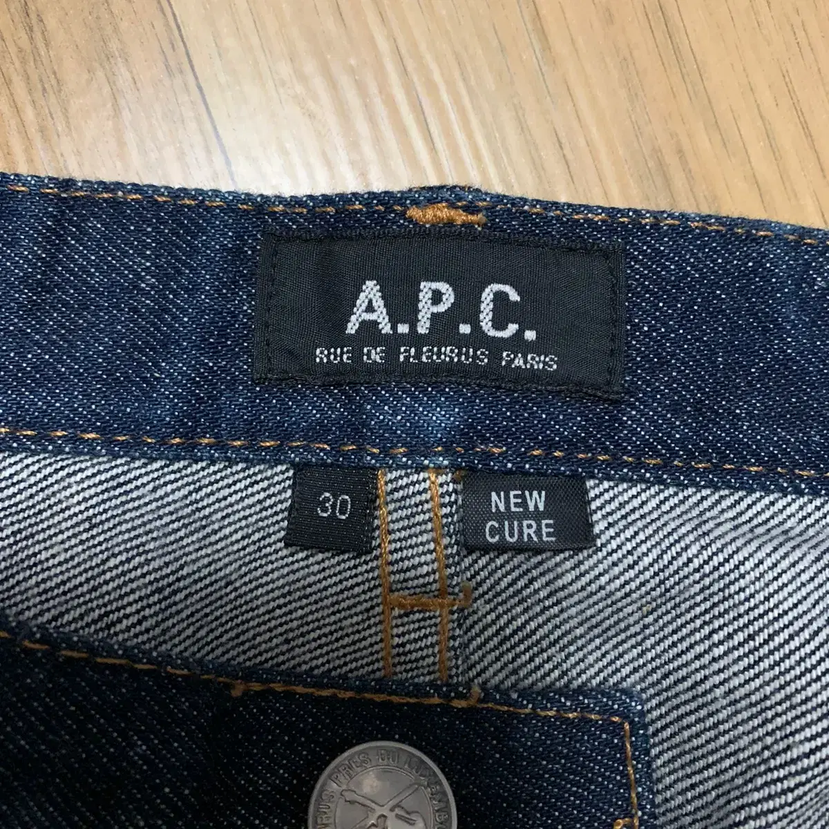 A.P.C 뉴큐어 데님