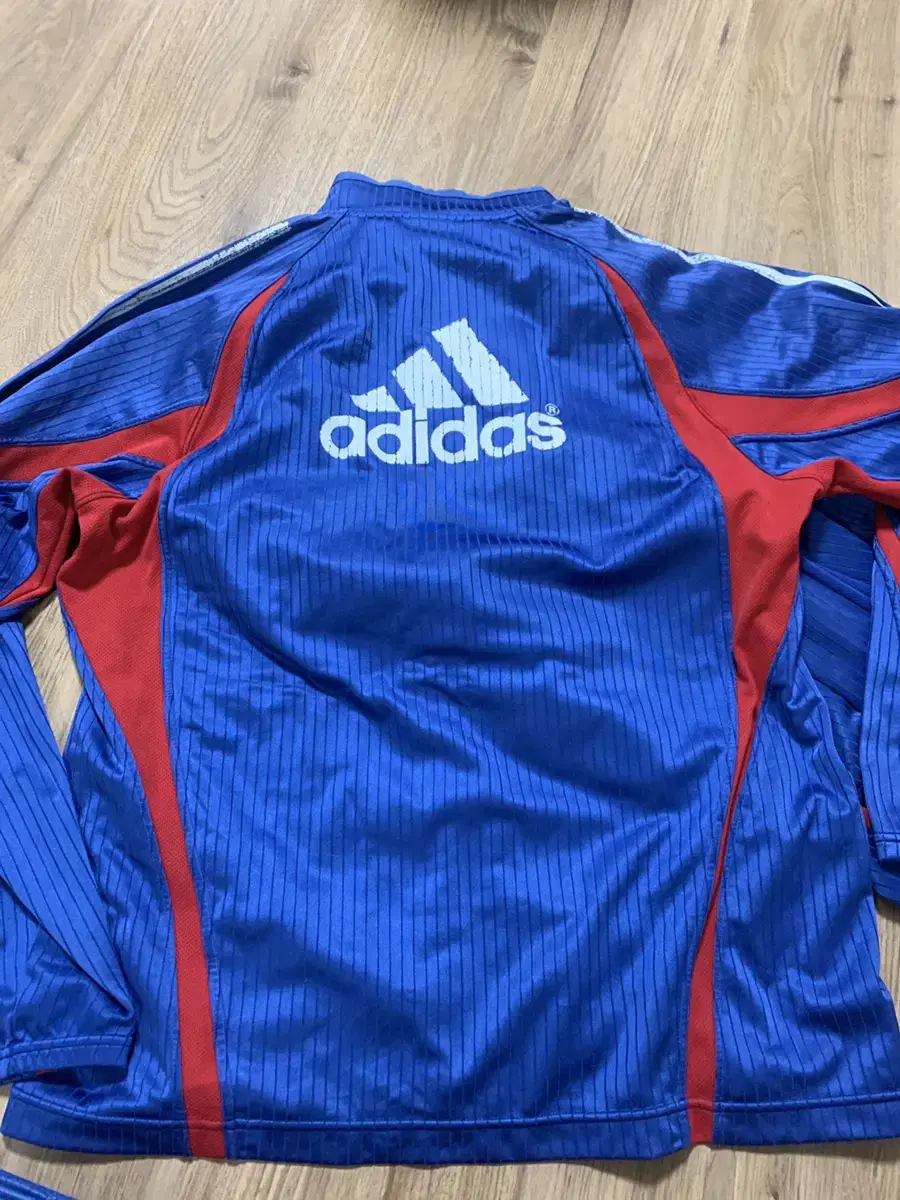 Adidas Old School Relief Training Set