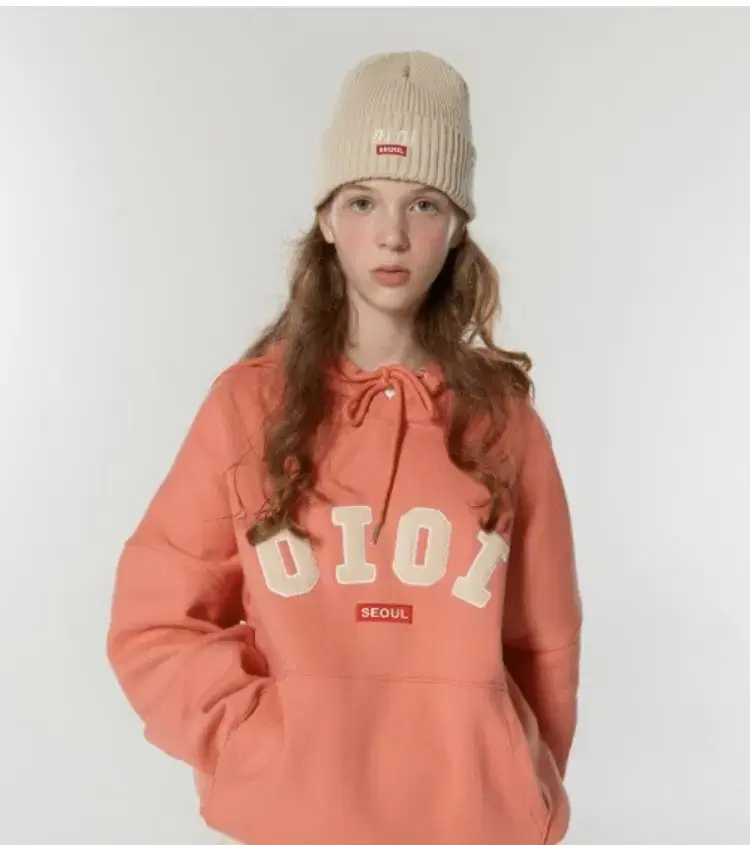 2019 oioi Hoodie