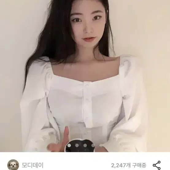 [새상품]벨벳 스퀘어넥 블라우스 (블랙,아이보리)