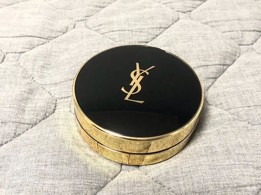 YSL 팩트 케이스