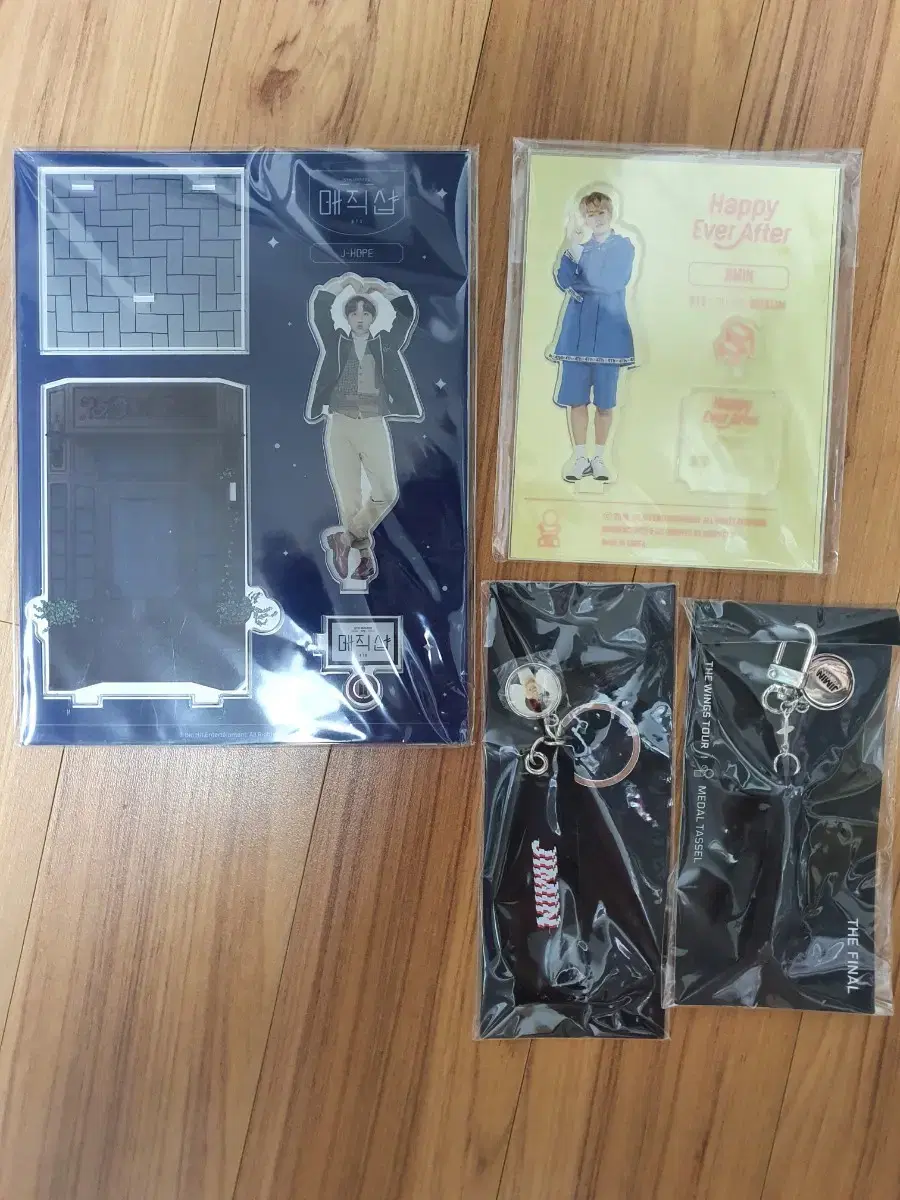 BTS j-hope jimin acrylic stand, keyring