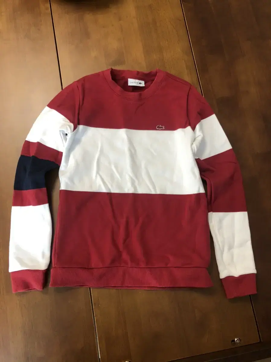 Lacoste sweatshirt