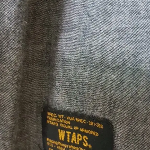 WTAPS 삼브레이 데님셔츠  가격인하