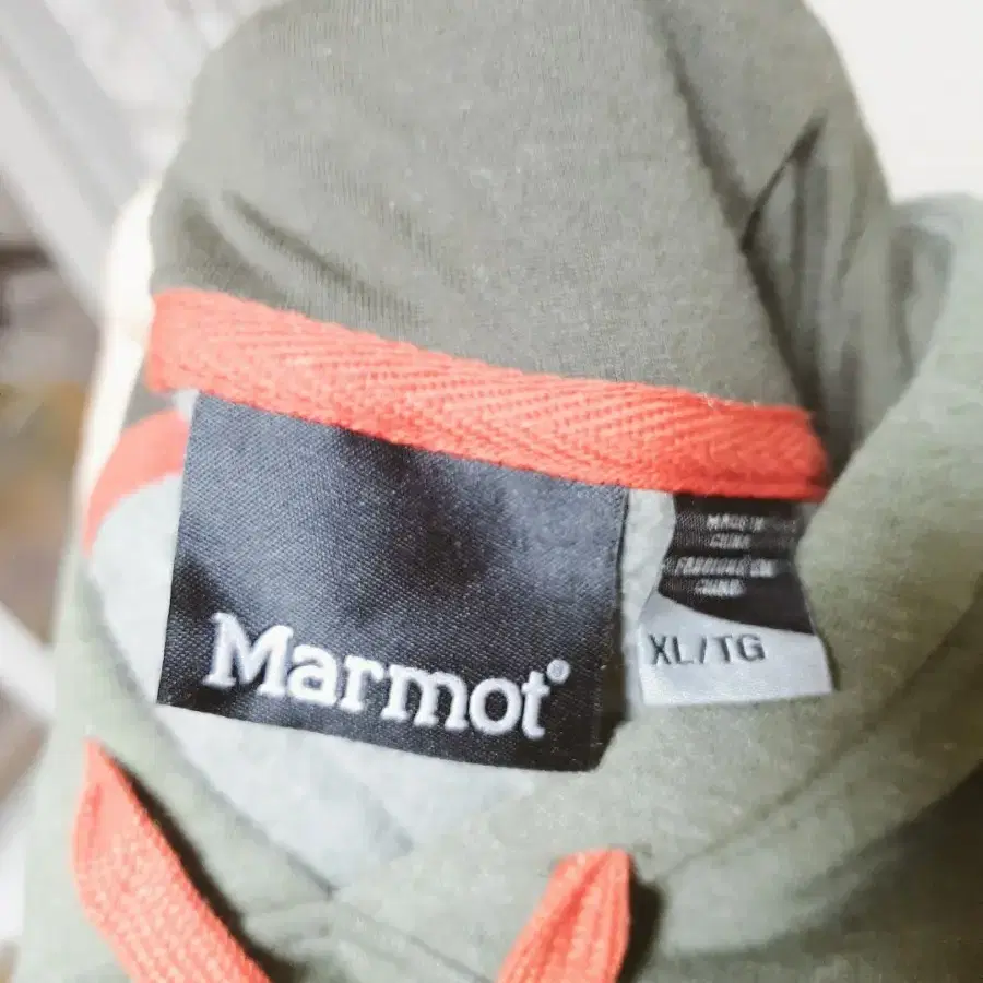 [XL] MARMOT 마모트 후드티