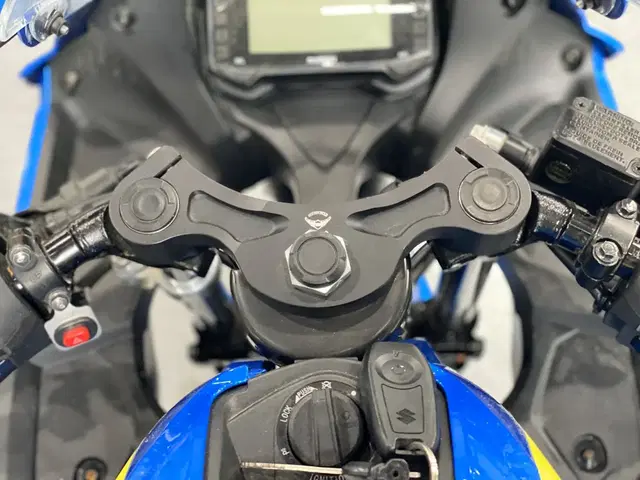 [당일배송]gsx-r 125코너용 탑브릿지 판매합니다