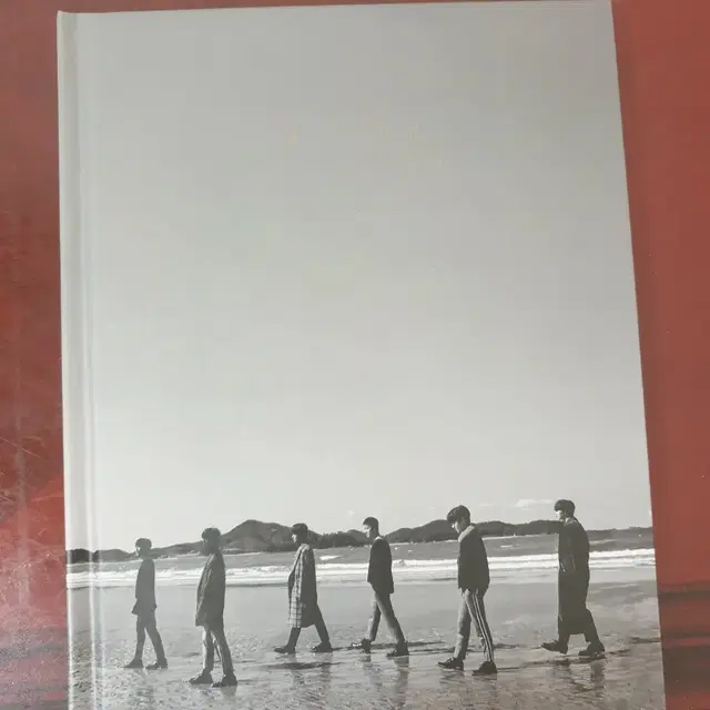 비투비 HOUR MOMENT 프니엘 CD입니다 (비공굿도 드림)