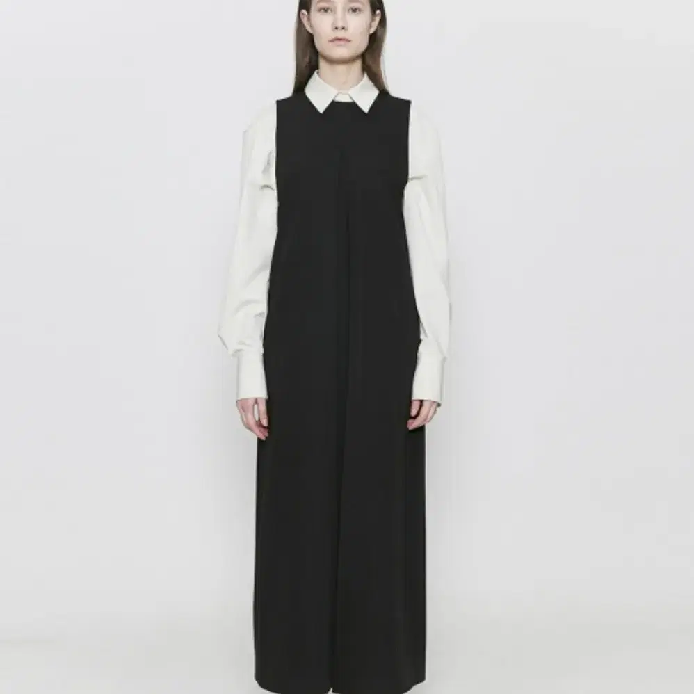 포이어 foyer One Tuck Pleats Dress 원피스