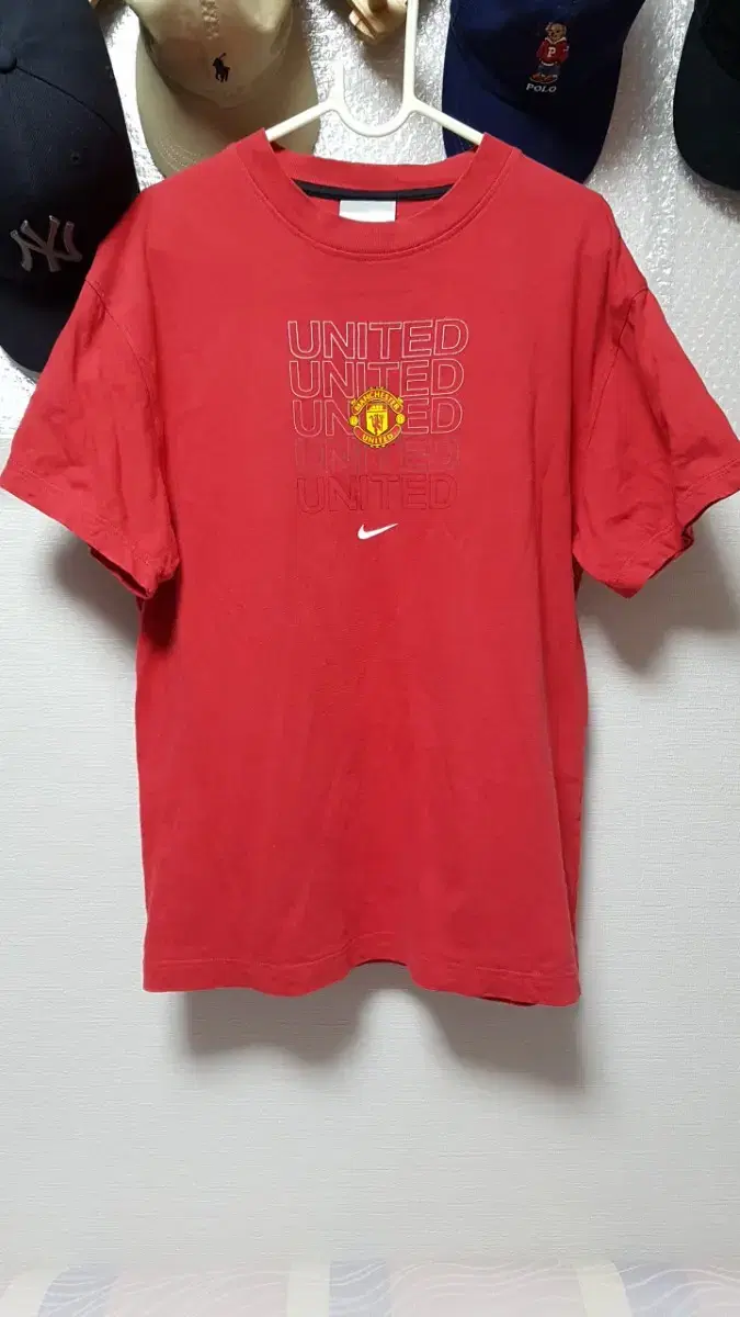 [M] Nike Old School Center Swoosh Manchester United Vahn Paltrow