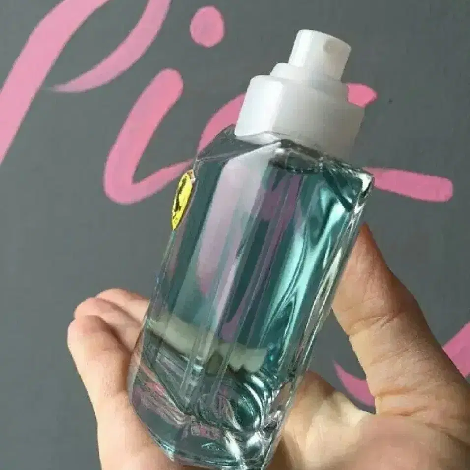 페라리 라이트 에센스 오드뚜왈렛 75ml(단종)