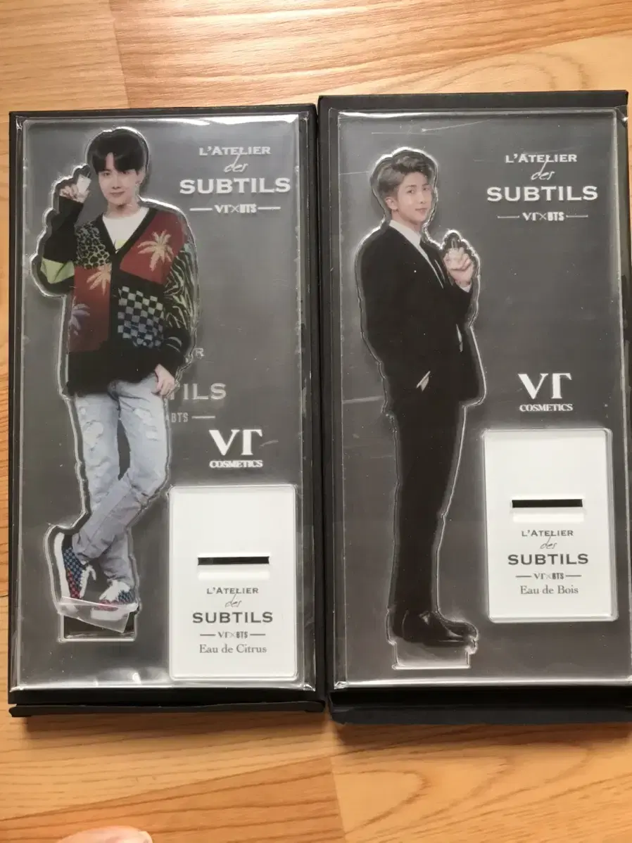 VT acrylic stand