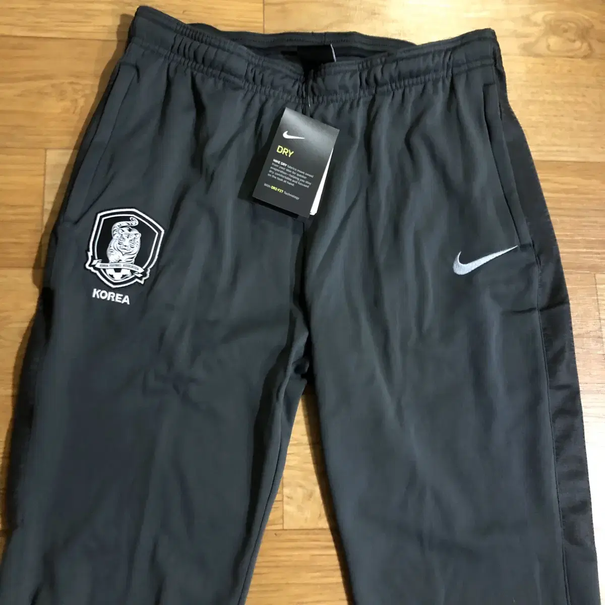 18-20 Korea National Team Coach Track Pants Women'sL,XL