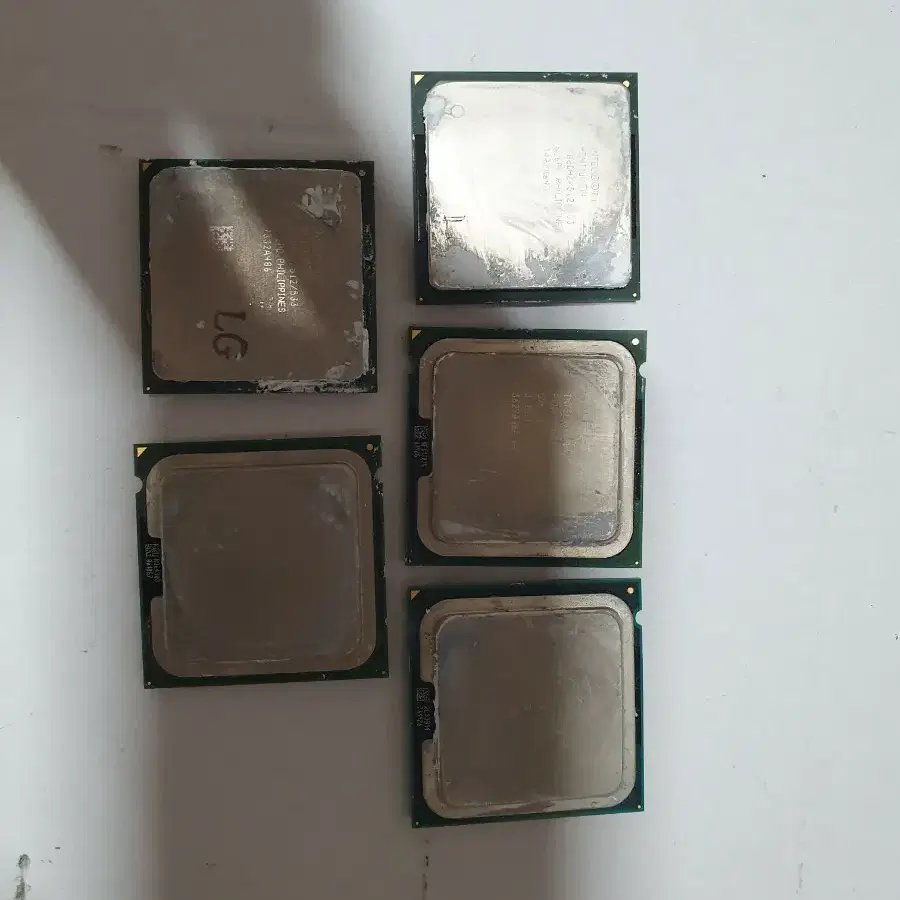 cpu, 보드, 그래픽카드, 램 ddr2(옛날 구형)