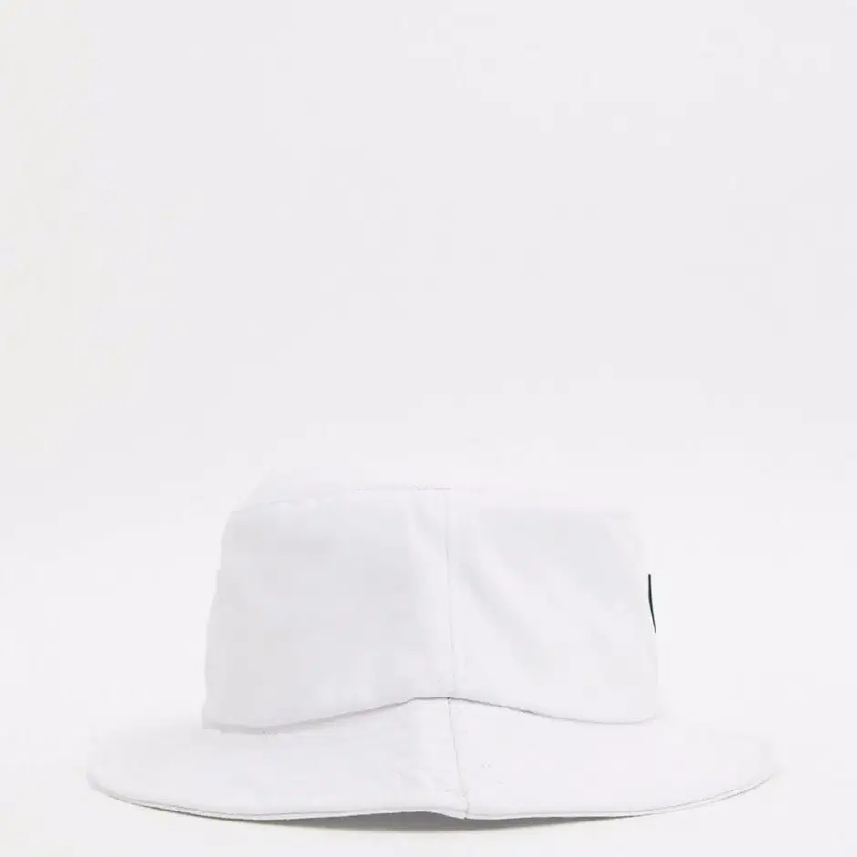 Consigned bucket hat