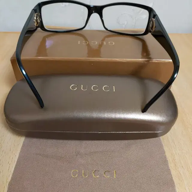 GUCCI