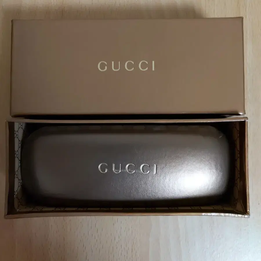 GUCCI