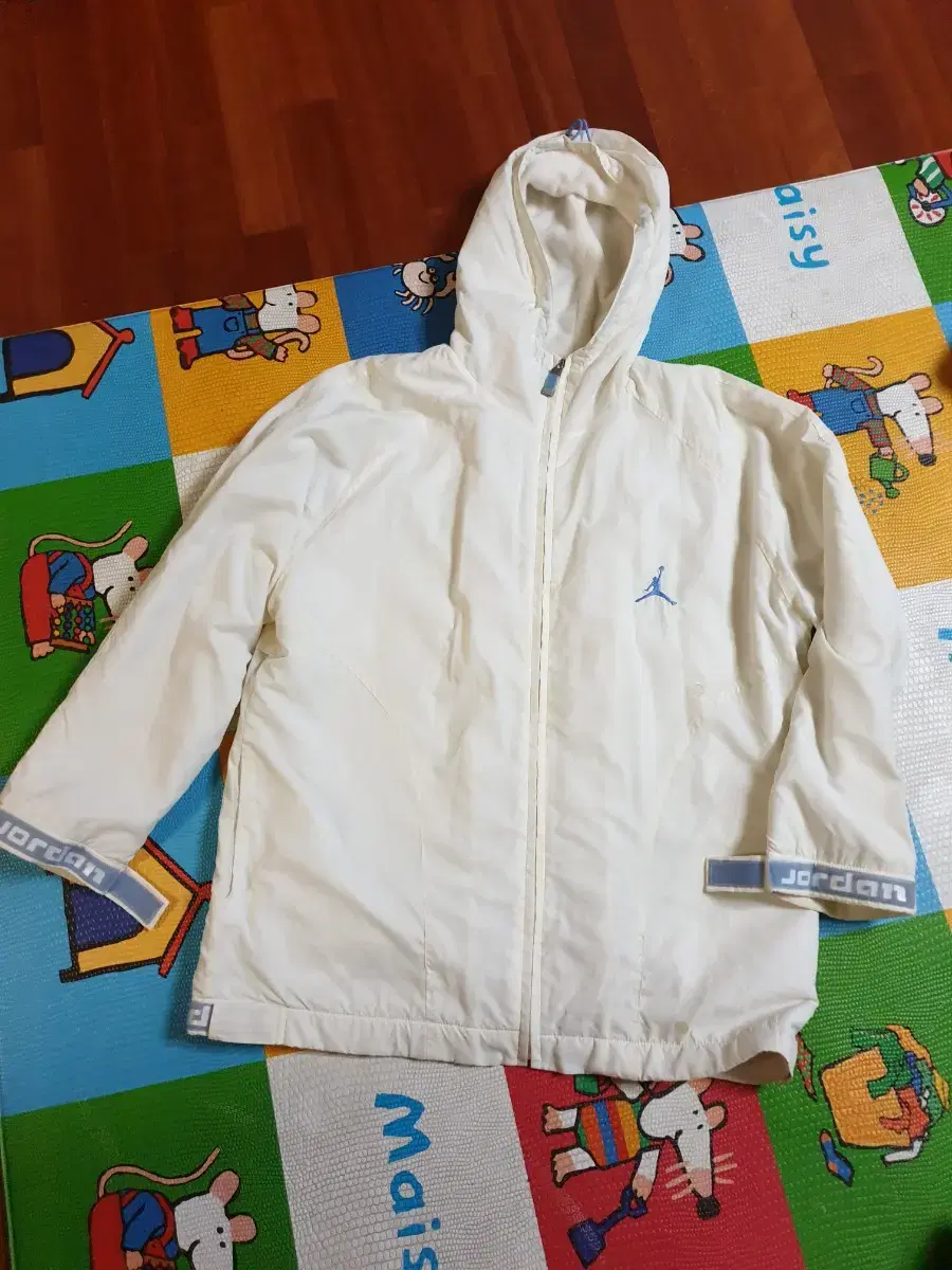 Michael Jordan Windbreaker (Price Drop)