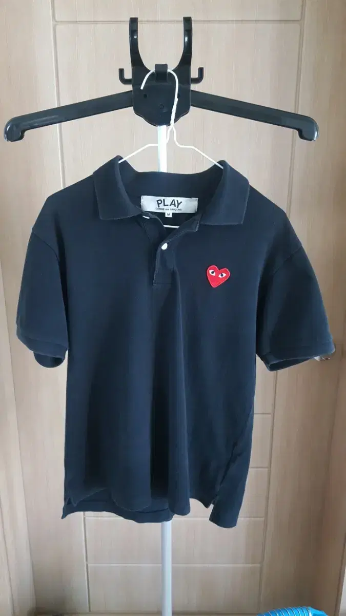 Comme des GarçonsGenuine