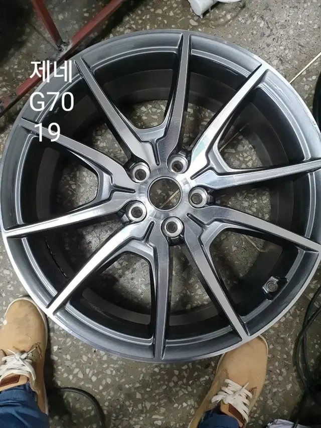 제네시스  G70  19인치 정품  A급  중고휠 55만원(한대분)