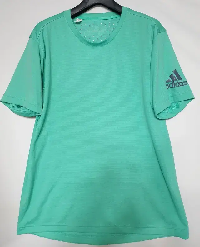 Adidas Short Sleeve Round Tee Short Sleeve Round Tee 95 size 0S0617-12