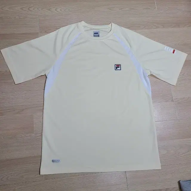 FILA Wheela Vahn Tee Size M