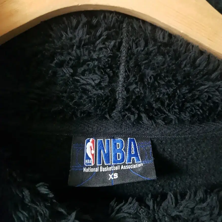 NBA 가슴둘레 85  겨울 후드 롱티 엉밑내려옴 도톰 스키복