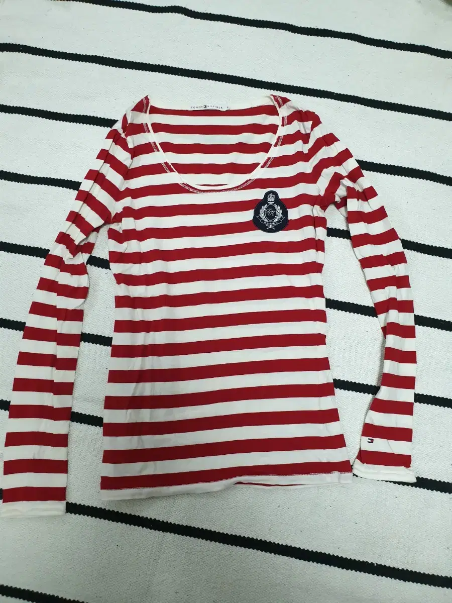 Genuine Tommy Hilfiger T-shirt