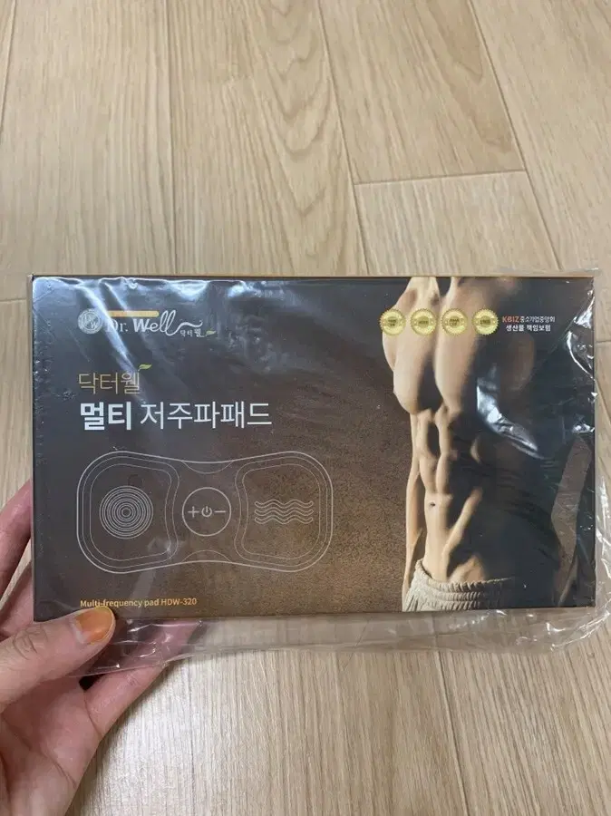 새상품) 닥터웰 멀티 저주파패드 휴대용마사지기 교신x