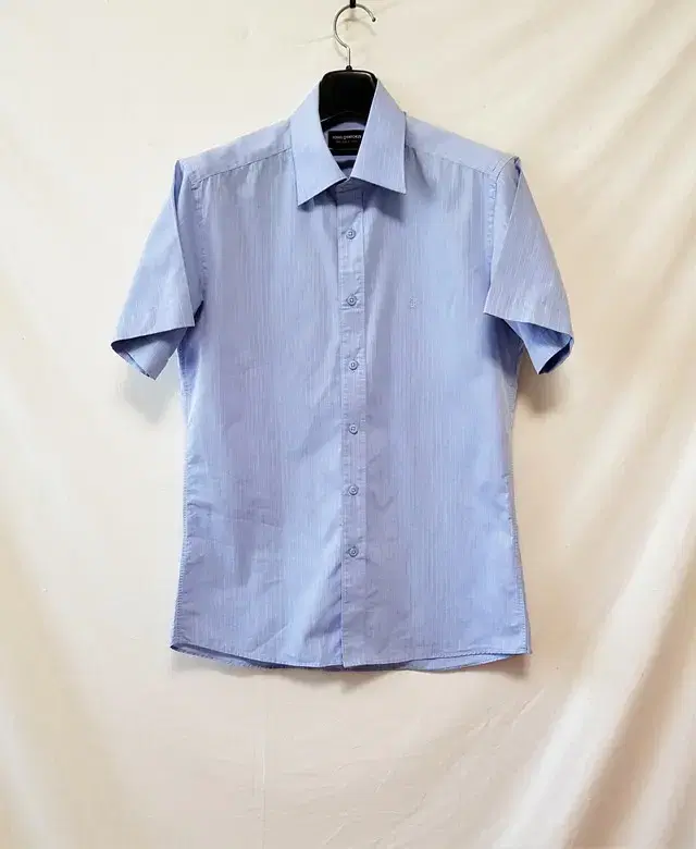 (Free shipping) LOUIS CARTOIS light blue short sleeve vahn [95].