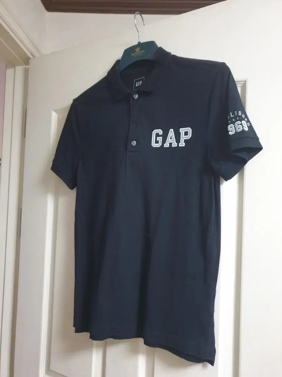 Men's Gap Vahn Short Sleeve Tee sell size 95