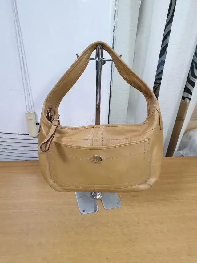 Coach/Tote/Short Shoulder/Hobo Bag/Genuine Leather