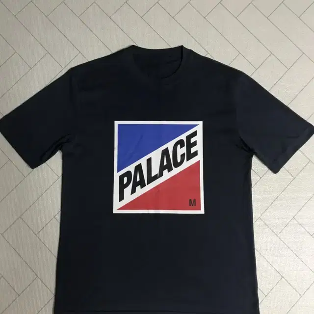 팔라스 (palace) 티셔츠