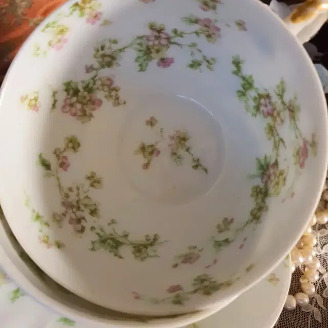 Haviland 74 breakfast teacup 3ps