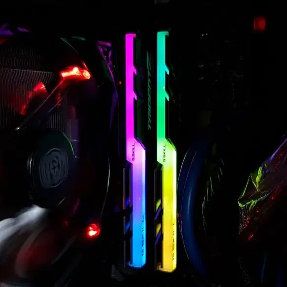 지스킬 DDR4 16기가 램 RGB