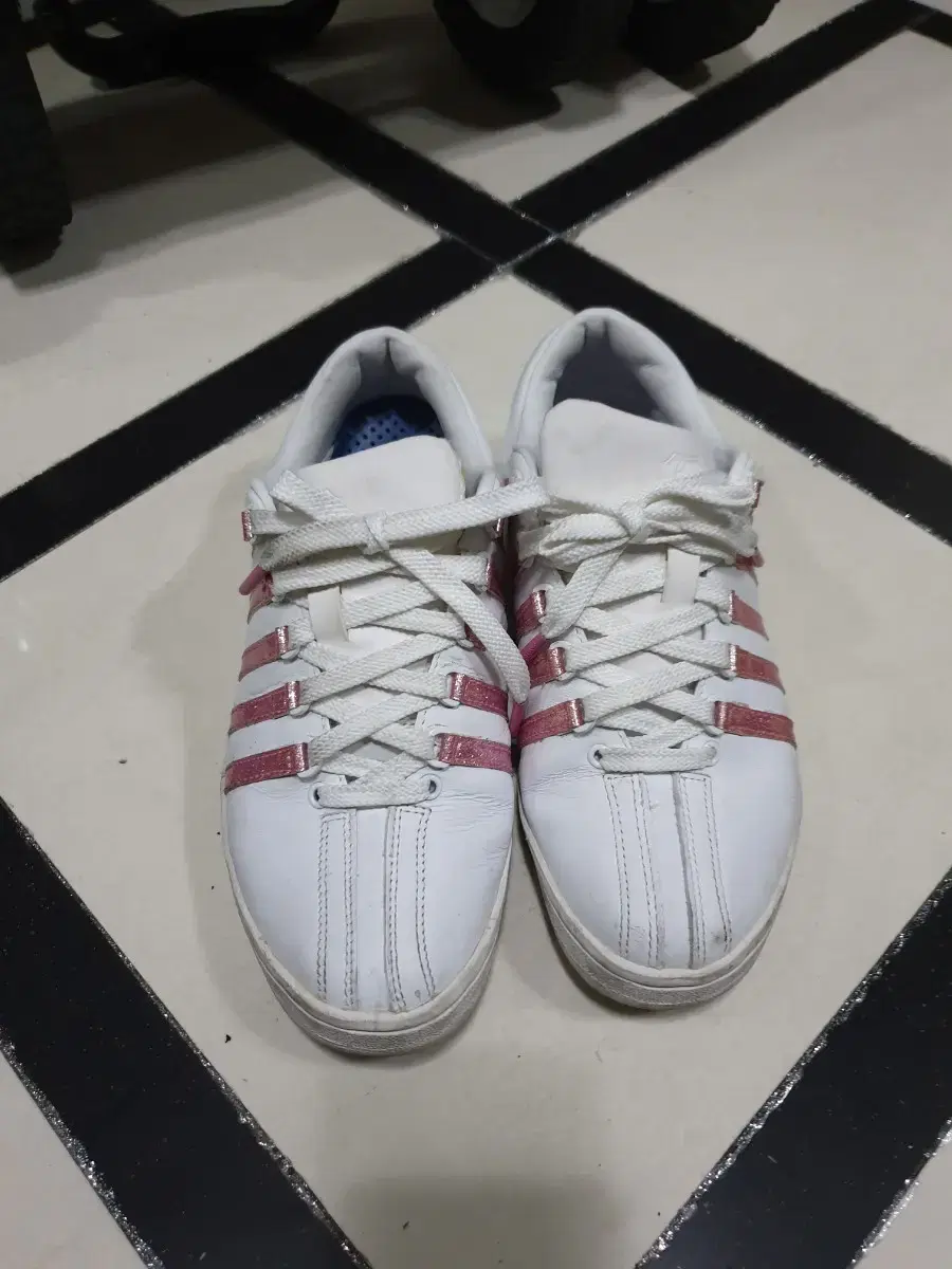 (230)K SWISS 운동화