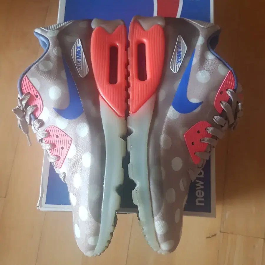 [270] NIKE AIR MAX 90 ICE CITY QC NYC