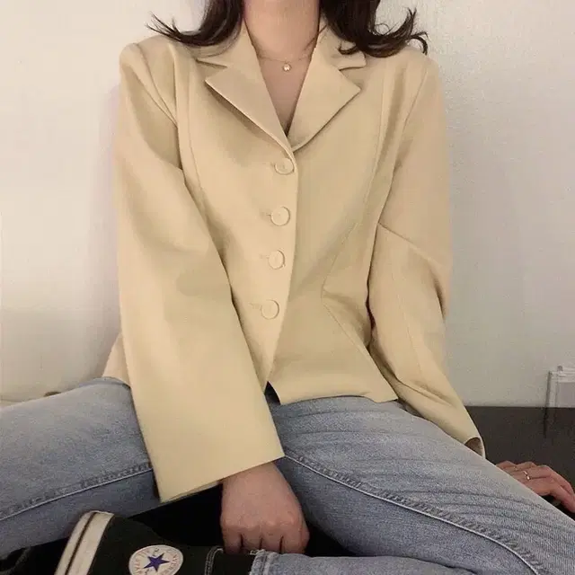 크림 카라  숏자켓