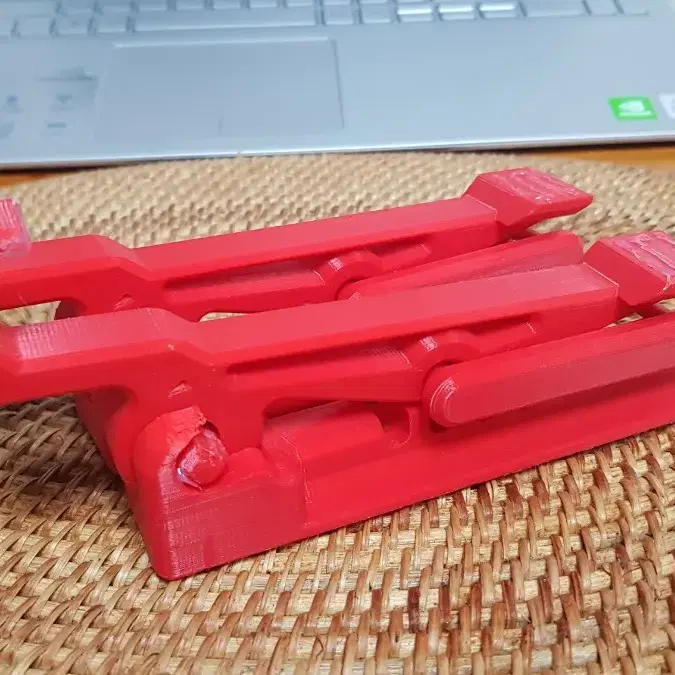 휴대용 노트북 거치대 13~17 모든 사리즈(3d printed)