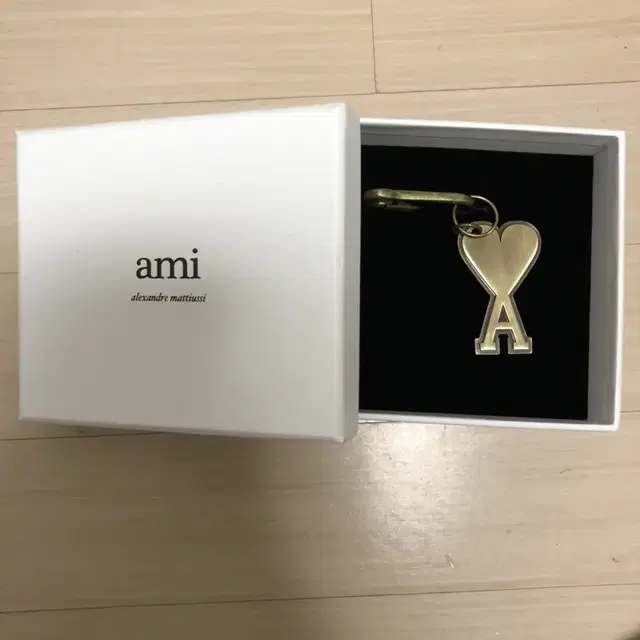 Ami 키링, 키홀더