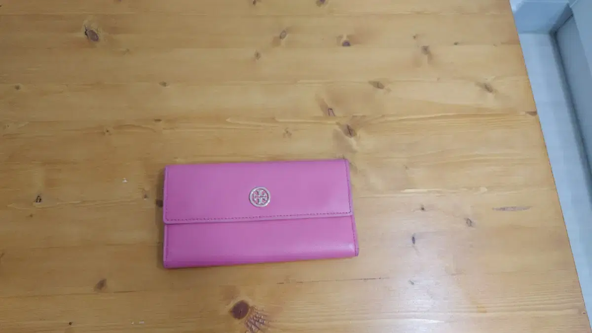 Long Wallet (Tory Burch) Wallet Women's Wallet