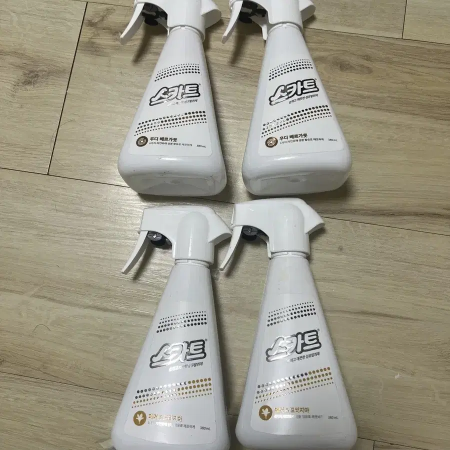 스카트 섬유탈취제 380ml 우디베르가못, 페어&프리지아