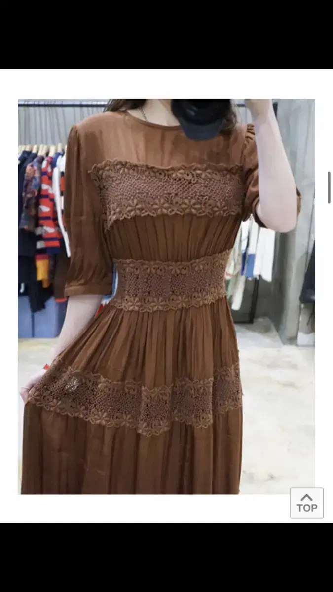 129 High-quality lace maxi dress