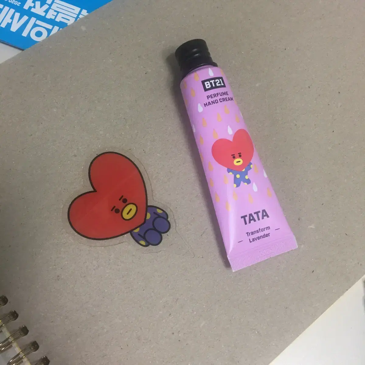 BT21 타타 핸드크림