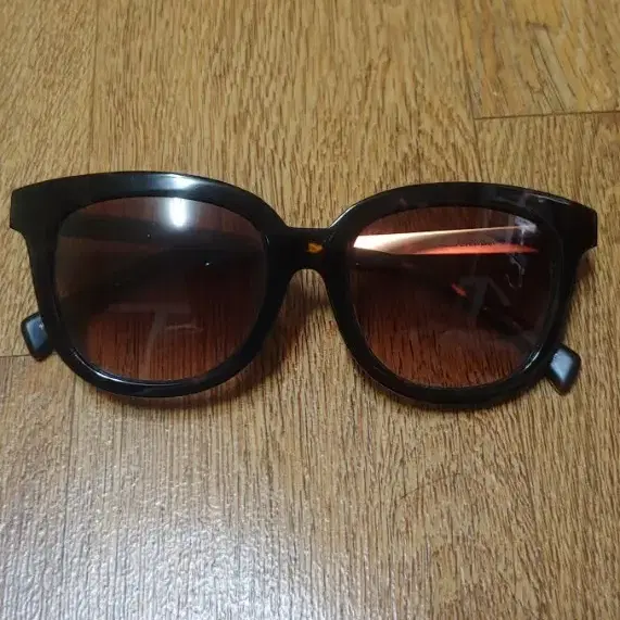 AM EYEWEAR 선글라스