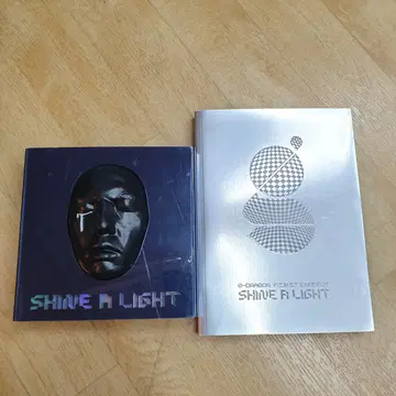 GD 지디 무삭제판 콘서트 영상 shine a light 한정판 | 브랜드 중고거래 플랫폼, 번개장터 Gd 지디 무삭제판 콘서트 영상 Shine A Light 한정판 | 브랜드 중고거래 플랫폼, 번개장터