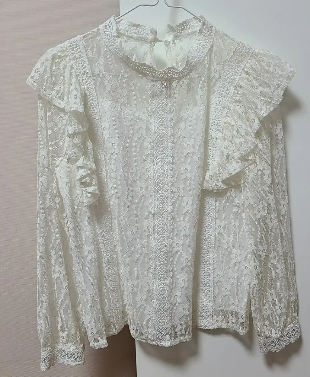 Like Salon Lace See-Through Blouse