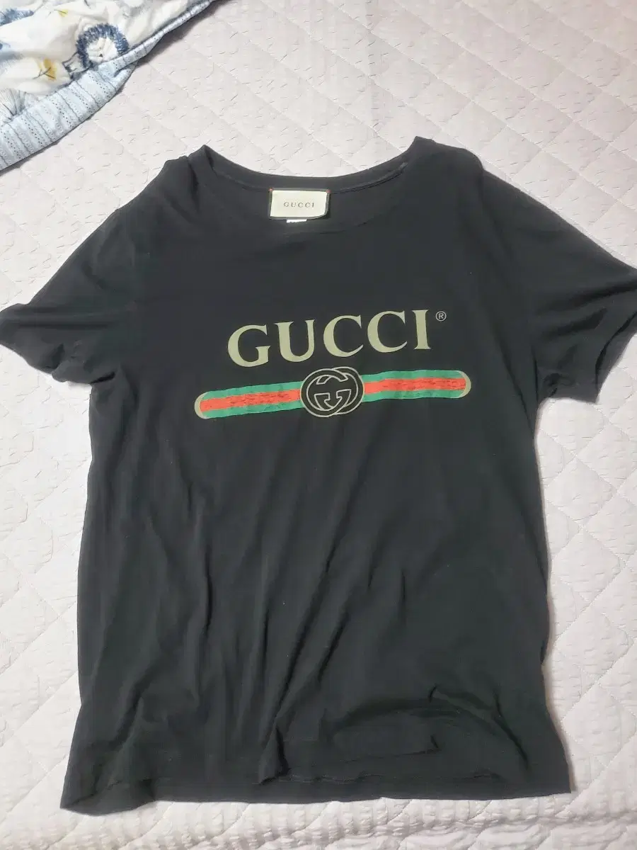 Gucci Tribal logo vahn