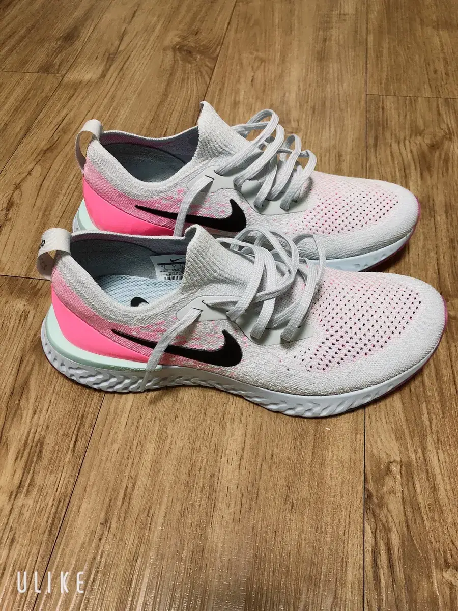 Nike sneakers 260 for sale